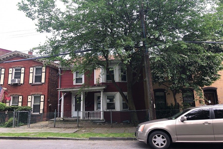 1st image of 162 Dubois St