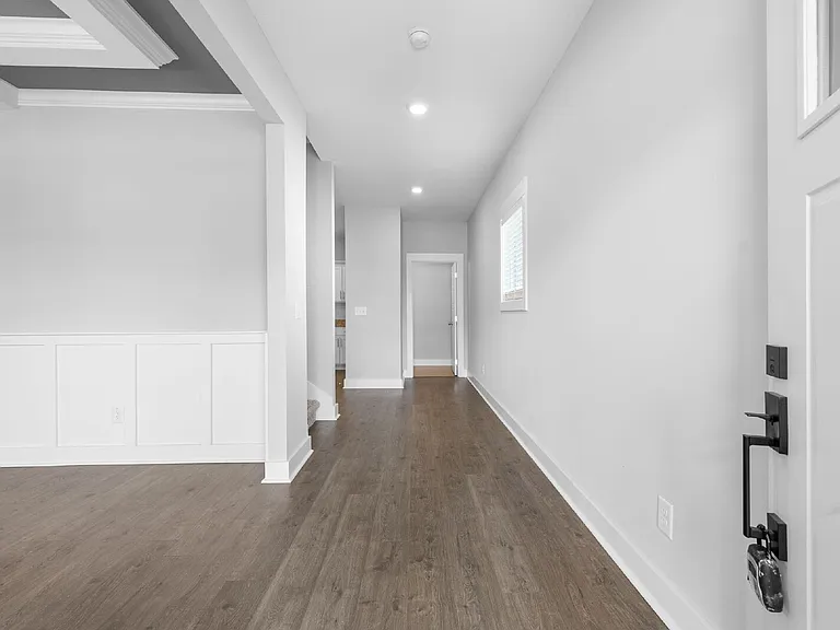 1532 Kingbird Dr — Photo 3