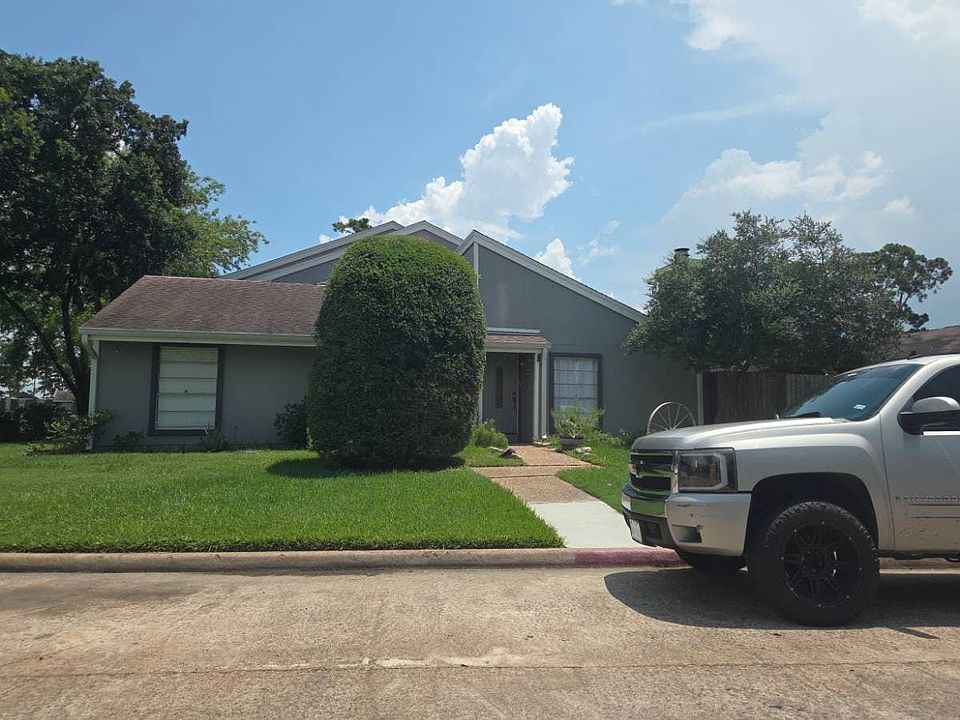 1st image of 5843 Village Forest Ct