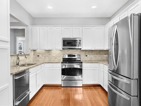 4th image of 3156 Willow Creek Dr SW