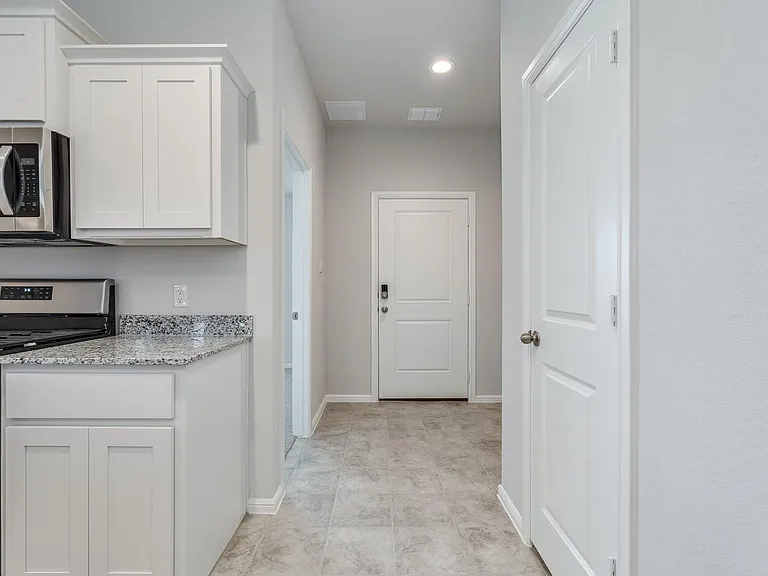 5812 Harvey Gap Ln — Photo 1