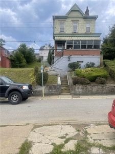 814 Freeland St, Pittsburgh, PA, 15210