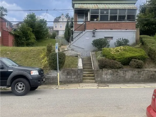 814 Freeland St, Pittsburgh, PA 15210