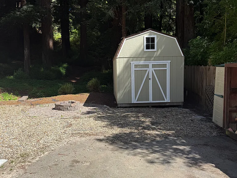 238 Campus Dr — Photo 12
