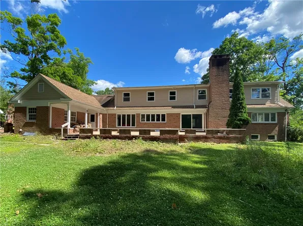 124 Hermitage Cir, Ligonier, PA 15658