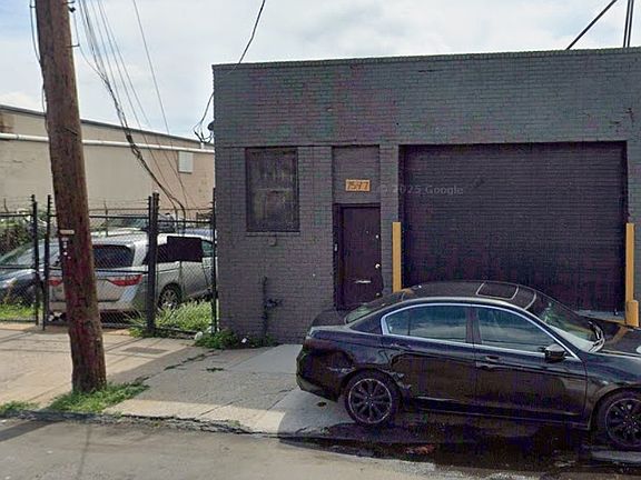3rd image of 75 Goble St #1