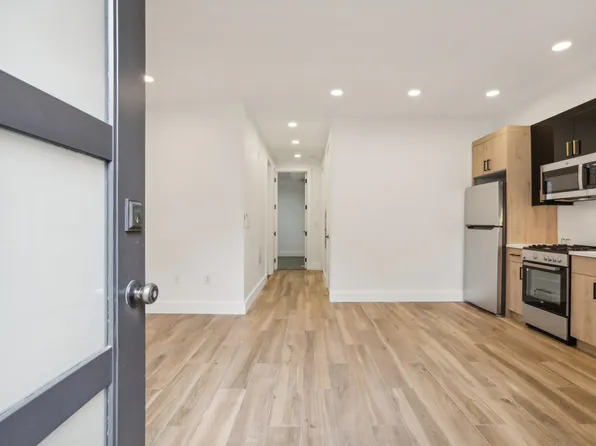 250 Van Horne St #1, Jersey City, NJ 07304