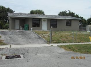 1500 W 14th St, Riviera Beach, FL 33404