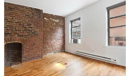 Rented by R New York