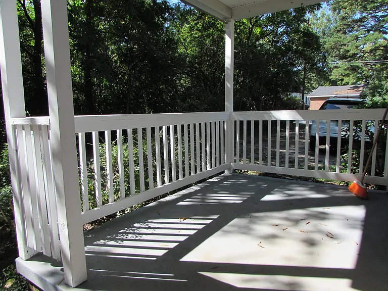 338 Culp St — Photo 8