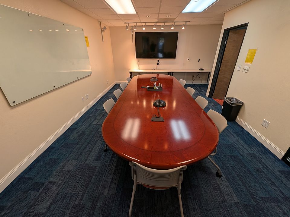 Large Conference Room for you Zoom meetings