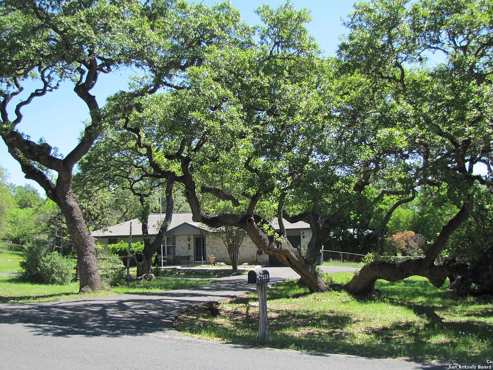 1st image of 30628 PANTHER DR