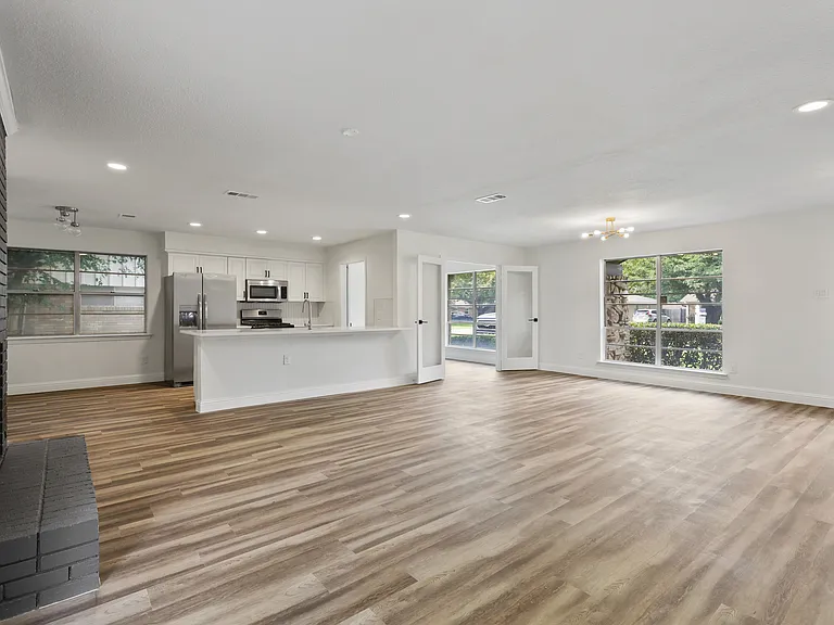 3126 Jubilee Trl — Photo 2