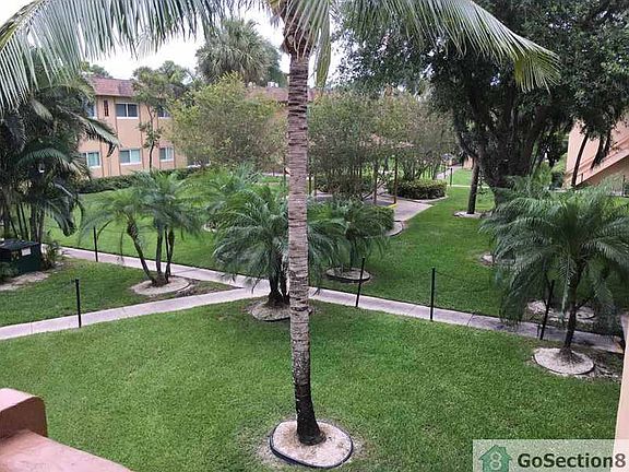 5th image of 2804 NW 39th Way APT 204