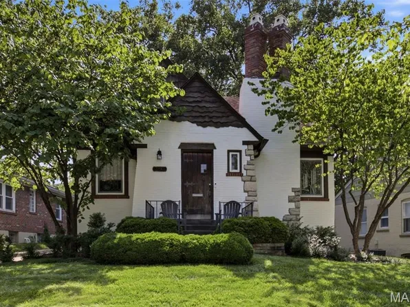 2135 Sutton Ave, Saint Louis, MO 63117