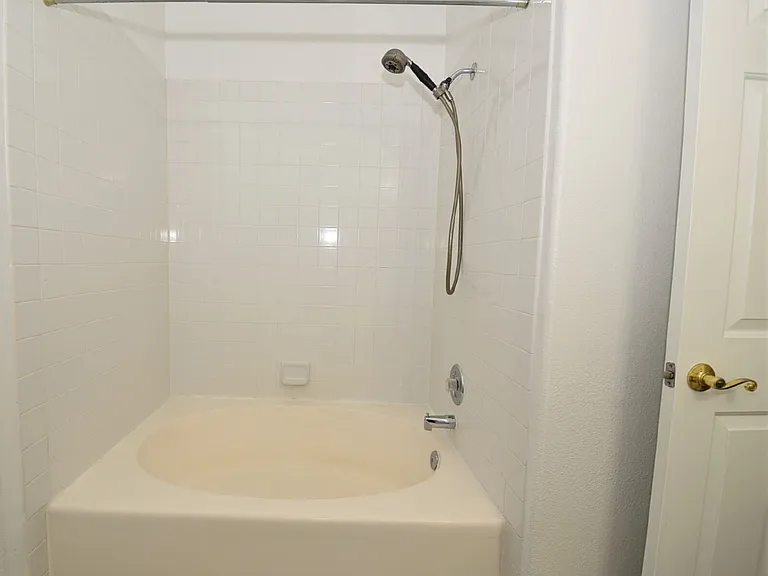 4960 Harrison Dr #233 — Photo 11