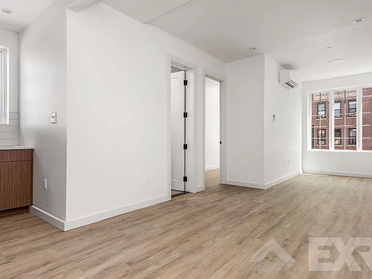1691 Carroll St #4F — Photo 3