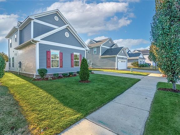 2nd image of 120 Meridian Pl