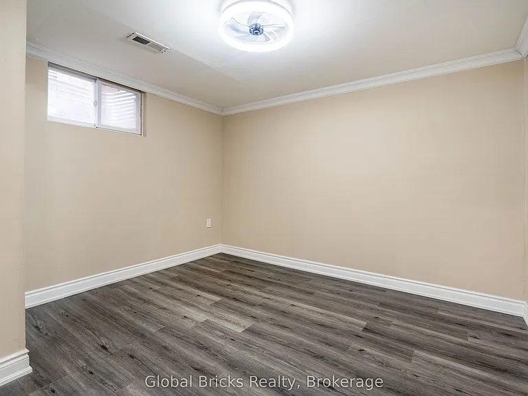 2936 Windjammer Rd — Photo 10