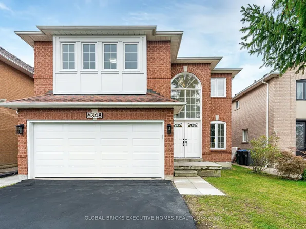 6348 Newcombe Dr, Mississauga, ON L5V 2G5