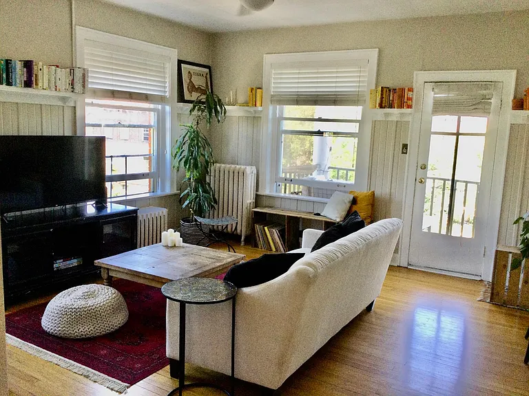 1376 N Pearl St #301 — Photo 4