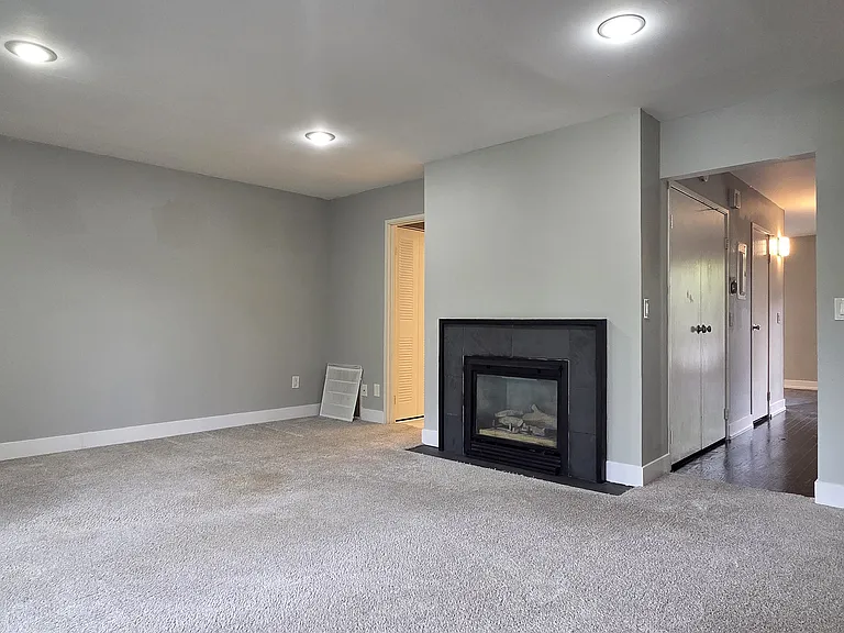 4620 S Woodduck Ln — Photo 11