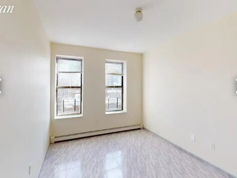 182 Bay 22nd St #4A — Photo 1