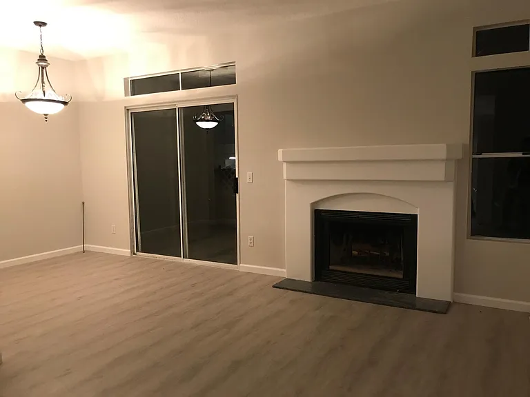 27 Campton Pl — Photo 10