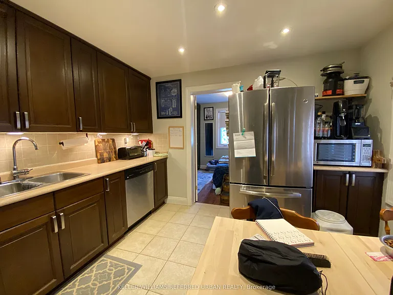 429 Ossington Ave #MAIN — Photo 5