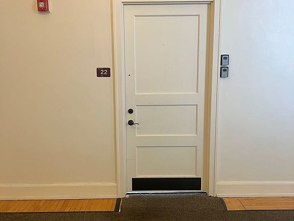 2nd image of 1320 S 29th St #22