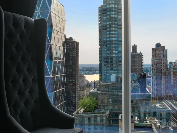 217 West 57th Street image 7 of 27