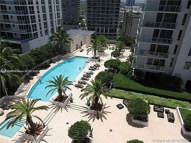 1060 Brickell Ave #1617 — Photo 20