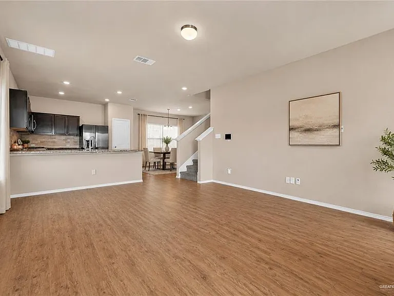 9827 Marbach Pass — Photo 5