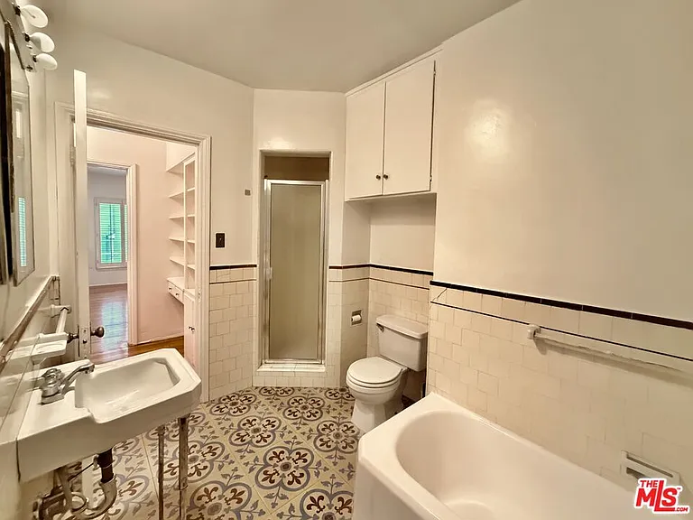 8472 1/2 Fountain Ave — Photo 22