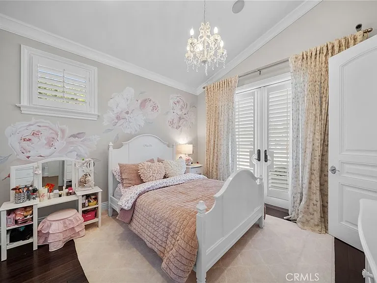 4917 Edgerton Ave — Photo 39