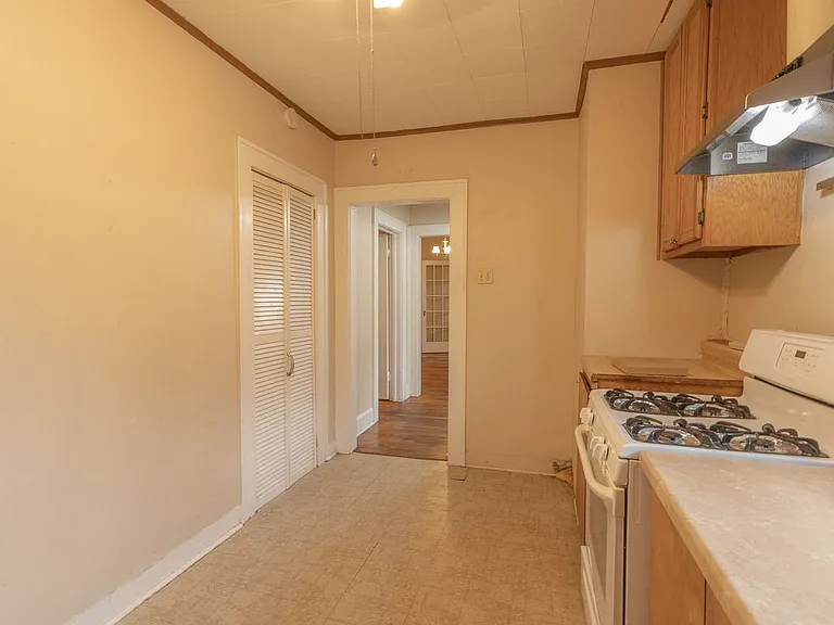 2716 Morrow Ave — Photo 9