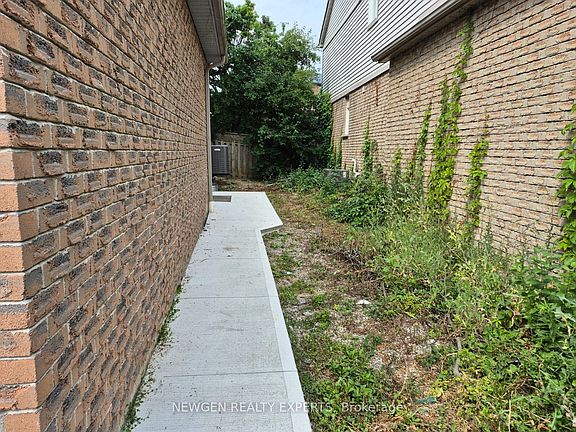 2nd image of 2878 Rainwater Dr