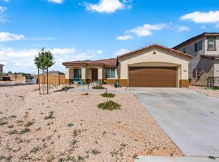 2411 Lugar Bonito Ct, Rosamond, CA 93560