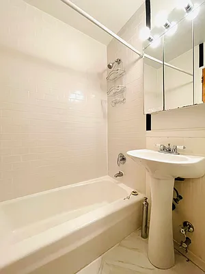 Rented by Lone Peak Realty | media 34