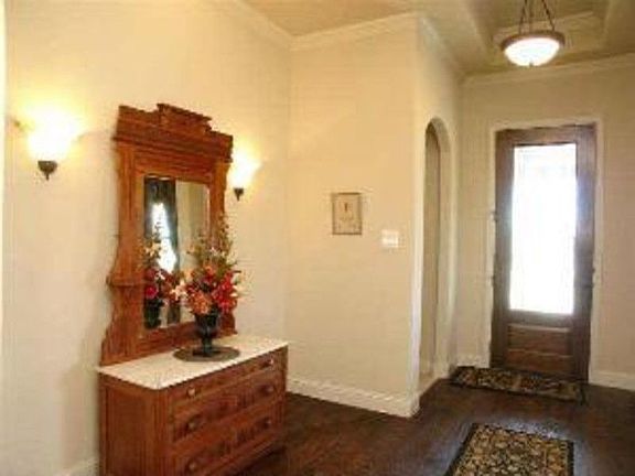 3rd image of 3164 Bud Ln