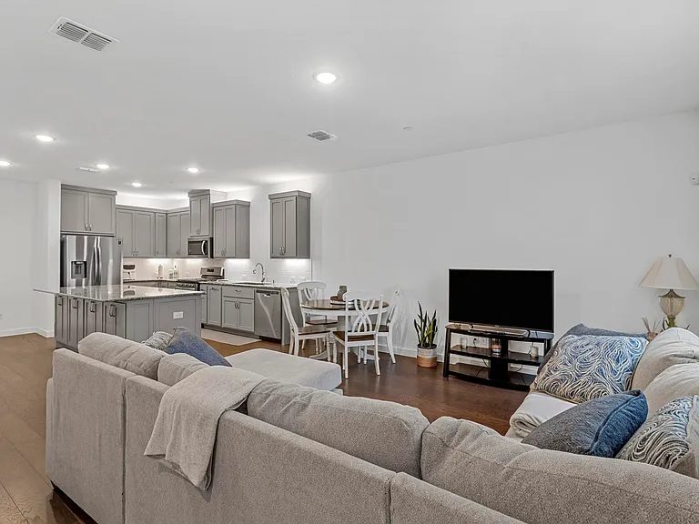 Living area - Kitchen view
