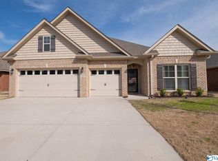 7307 Vidette Ln SE, Owens Cross Roads, AL 35763