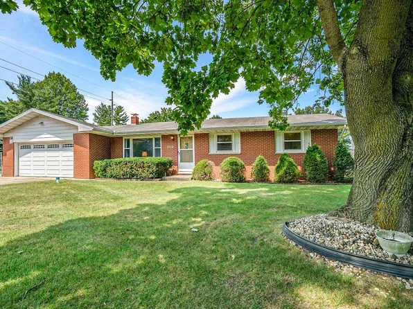 19241 E Auten Rd, South Bend, IN 46637