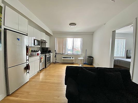 5th image of 1127 Flatbush Ave #8C
