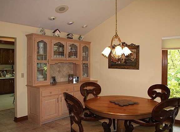 4th image of 8817 Woodacre Ln