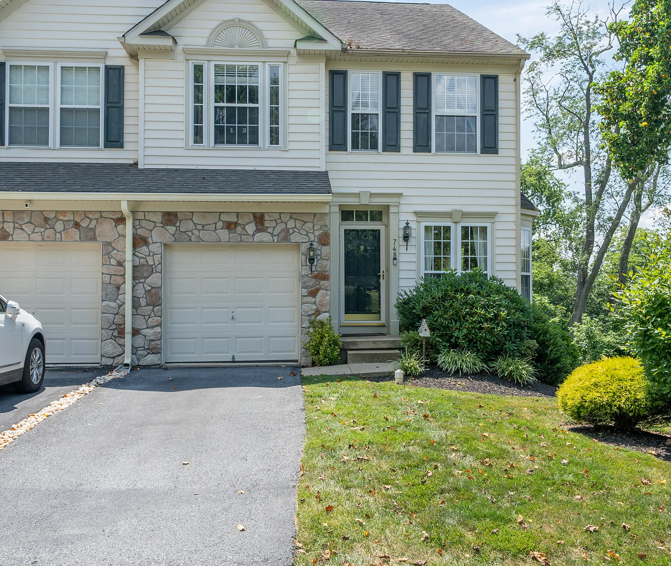 748 McCardle Drive — Photo 1