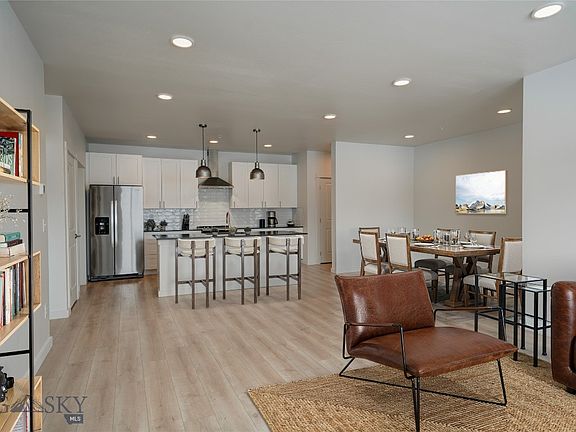 2nd image of 2222 E Willow Dr #87