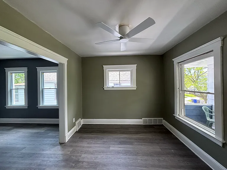 4302 Bucyrus Ave #2 — Photo 9