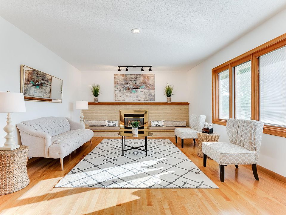 1st image of 7113R Cornelia Dr