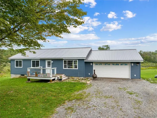 4708 South Rd, Cazenovia, NY 13035